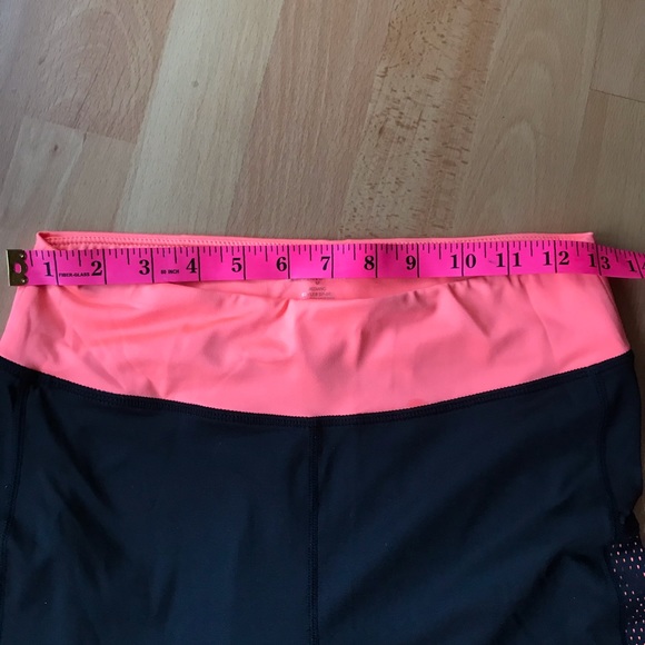 Black leggings w/ neon orange accents - size S/M - Picture 6 of 7